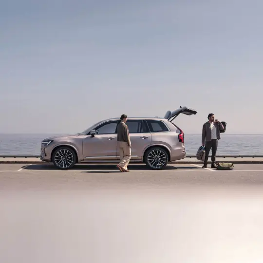 NEW XC90 Mobile 1080x1080-09